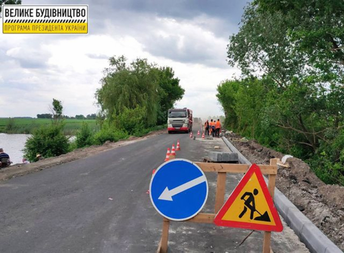 На Сумщині завершується ремонт ще однієї місцевої дороги  фото