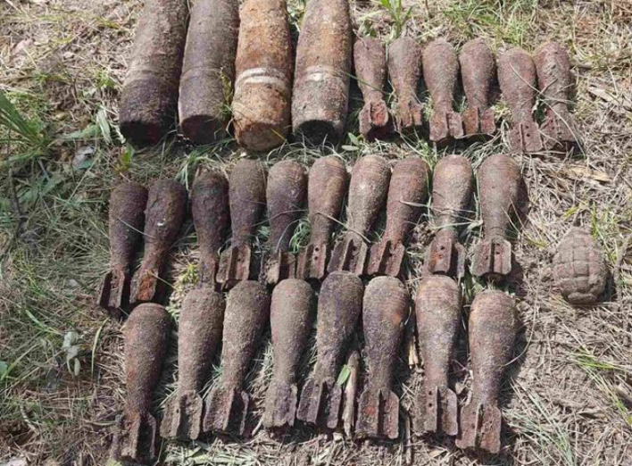 На Сумщині за минулий тиждень знешкоджено 133 застарілих боєприпаси фото