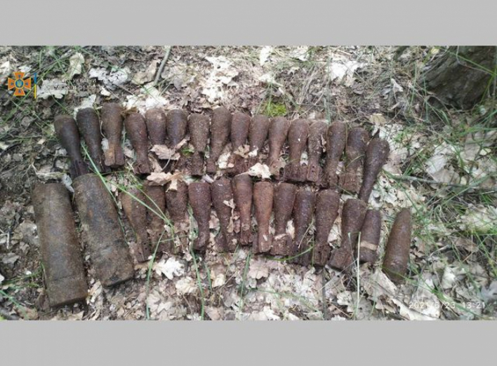 На Сумщині за минулу добу виявлено 31 боєприпас часів минулих війн фото