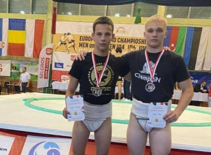Сумские сумоисты с медалями чемпионата Европы фото