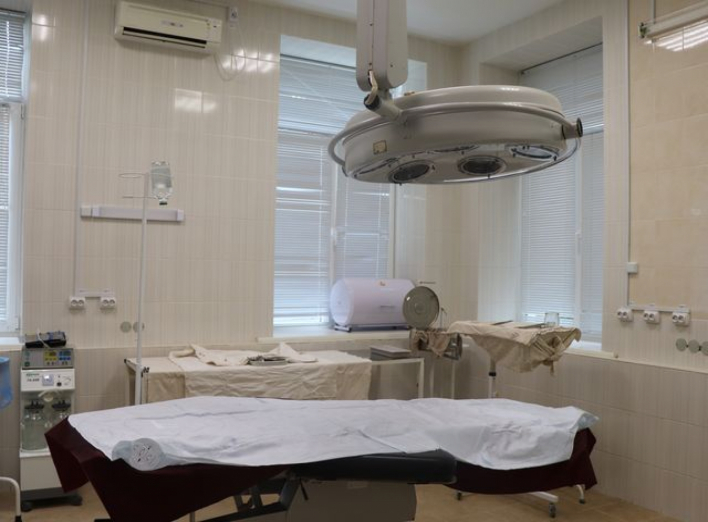 У Сумській лікарні відремонтували операційний блок і хірургічне відділення фото