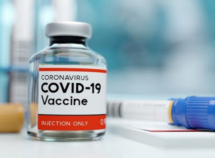 Сумських освітян запрошують на вакцинацію від COVID-19 фото