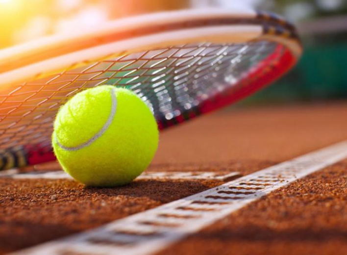 Сумчан запрошують взяти участь в міському чемпіонаті з тенісу фото