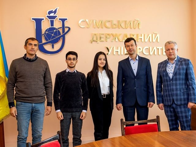СумДУ відвідала делегація з Узбекистану фото