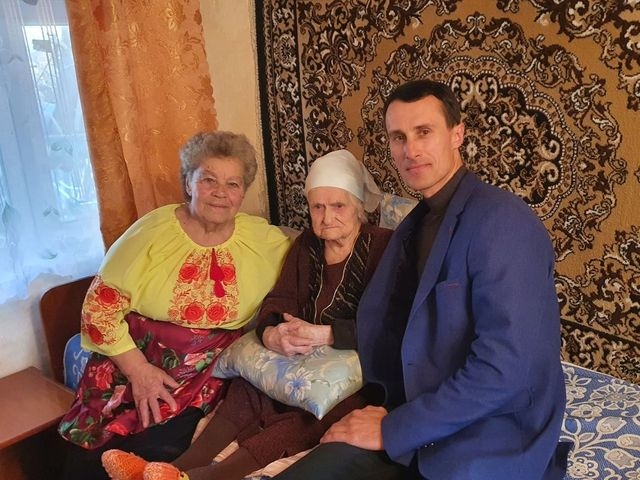 Українка відзначила свій 107-й день народження фото