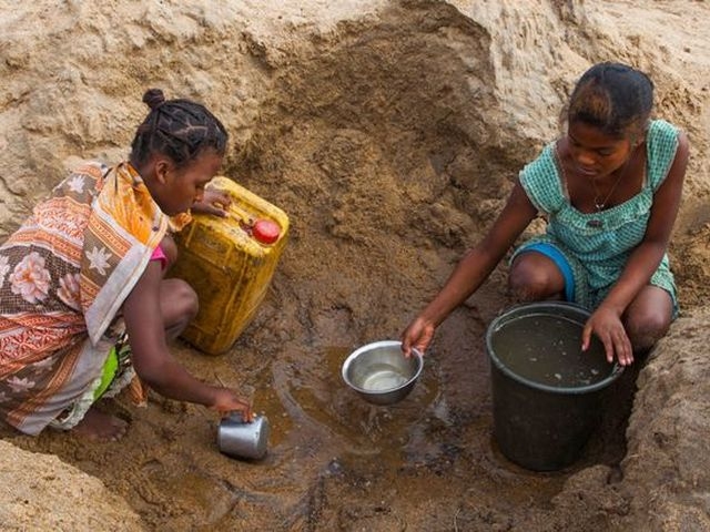 Мадагаскар на межі голоду через зміни клімату фото