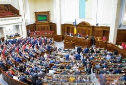 Народні депутати пропонують посилити процес декомунізації в Україні фото