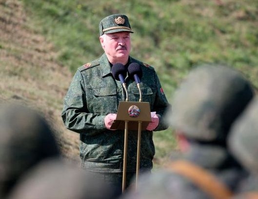 Лукашенко визнав участь Білорусі у війні проти України фото