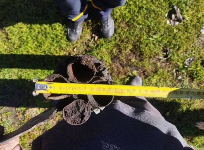 На Сумщині біля будинку знайшли російську некеровану ракету С13, яка не розірвалася фото