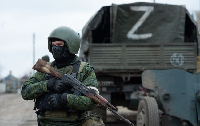 У Білорусі росіяни перекидають з полігонів техніку та солдатів на південь
