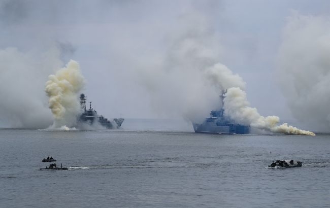 Росія вивела в Чорне море десяток кораблів
