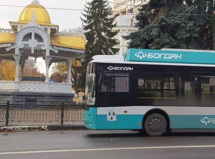 У Сумах змінили графіки руху тролейбусів і автобусів фото