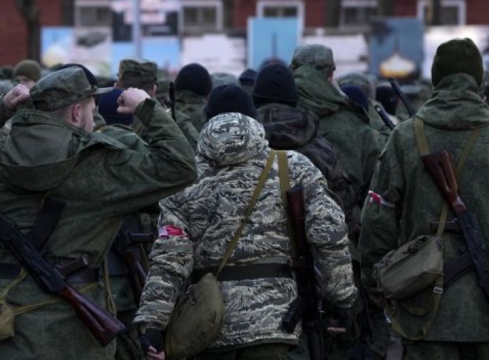 Дружини російських мобілізованих вийшли на перший мітинг у Москві фото