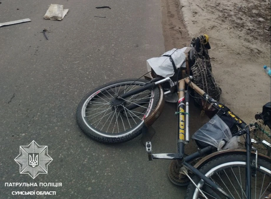 У Сумах 82-річного велосипедиста збив автомобіль