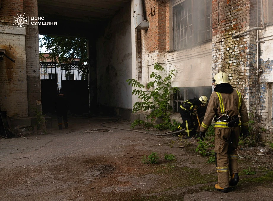 У Сумах сталася пожежа на колишньому заводі SELMI