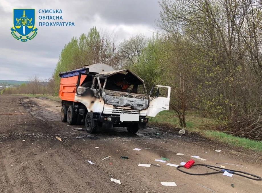 Окупанти вбили водія КамАЗу, скинувши вибухівку з дрона